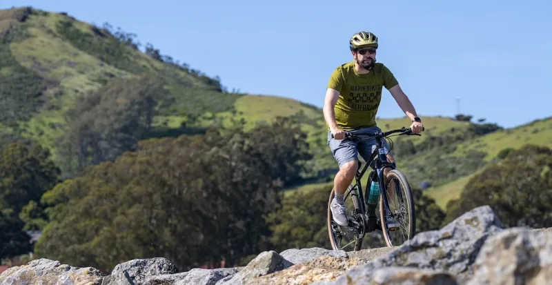 Marin Sausalito E2 2024 Electric Hybrid Bike - Black/Teal-4